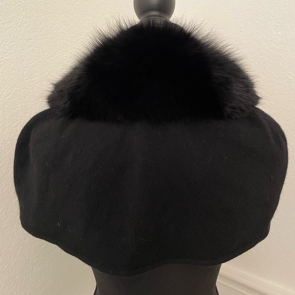 Robert Rodriguez stunning black shawl cape collar real fox cashmere lace size S - Picture 3 of 11